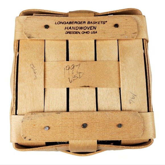 LONGABERGER Square Mouth  Basket Striped Fabric Lining and Plastic Protector - Picture 5 of 7